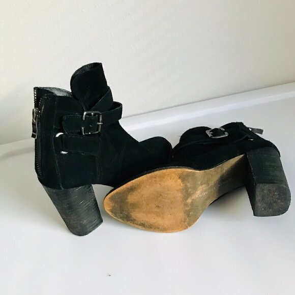 Chinese Laundry Black ZIP IT SPLIT SUEDE BOOTIE Size 5.5 - Picture 5 of 6